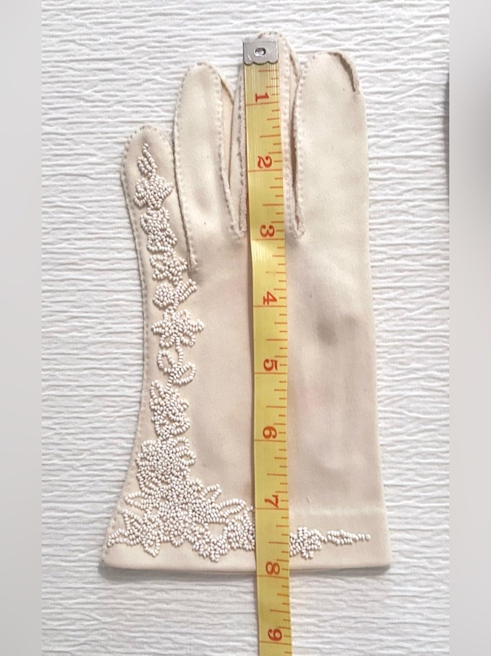 Women’s Elegant Vintage Off White Beaded Wedding Gloves - Picture 7 of 10